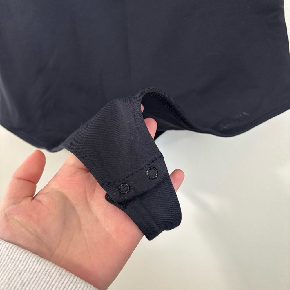 Aritzia Original Contour Squareneck Bodysuit - Picture 7 of 11